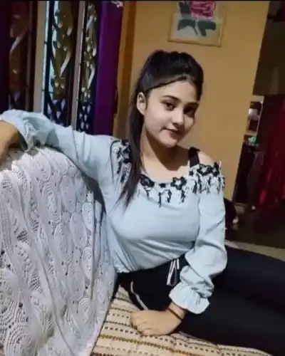 Call Girls Service in Queula